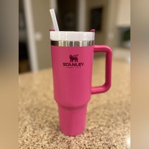 Stanley 40 oz.
Adventure Quencher
Tumbler, Azalea